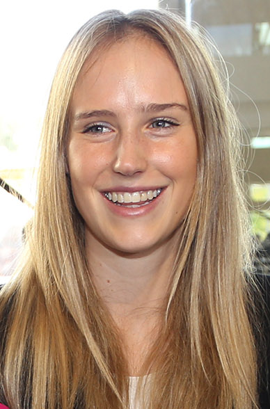portrait of Ellyse Perry